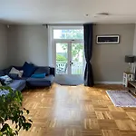 Central, Spacious And Characterful Apartment