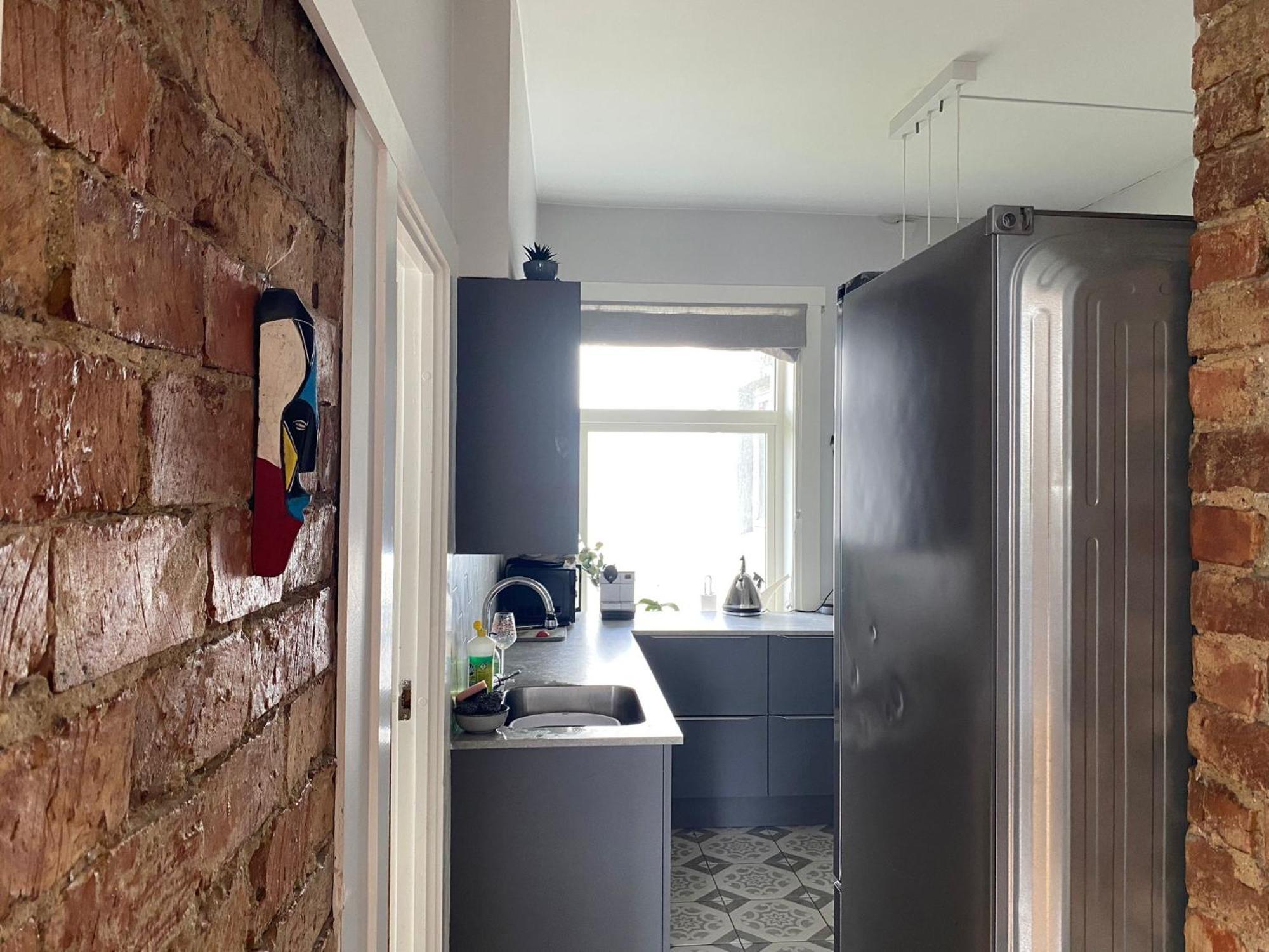 Central, Spacious And Characterful Leilighet